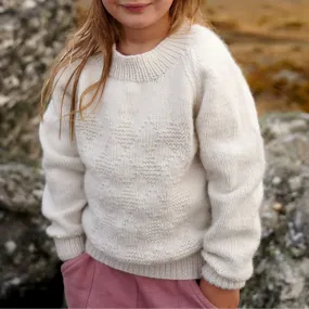 Alaska Sweater and Hat Knitting Pattern - 8Ply (LF43)