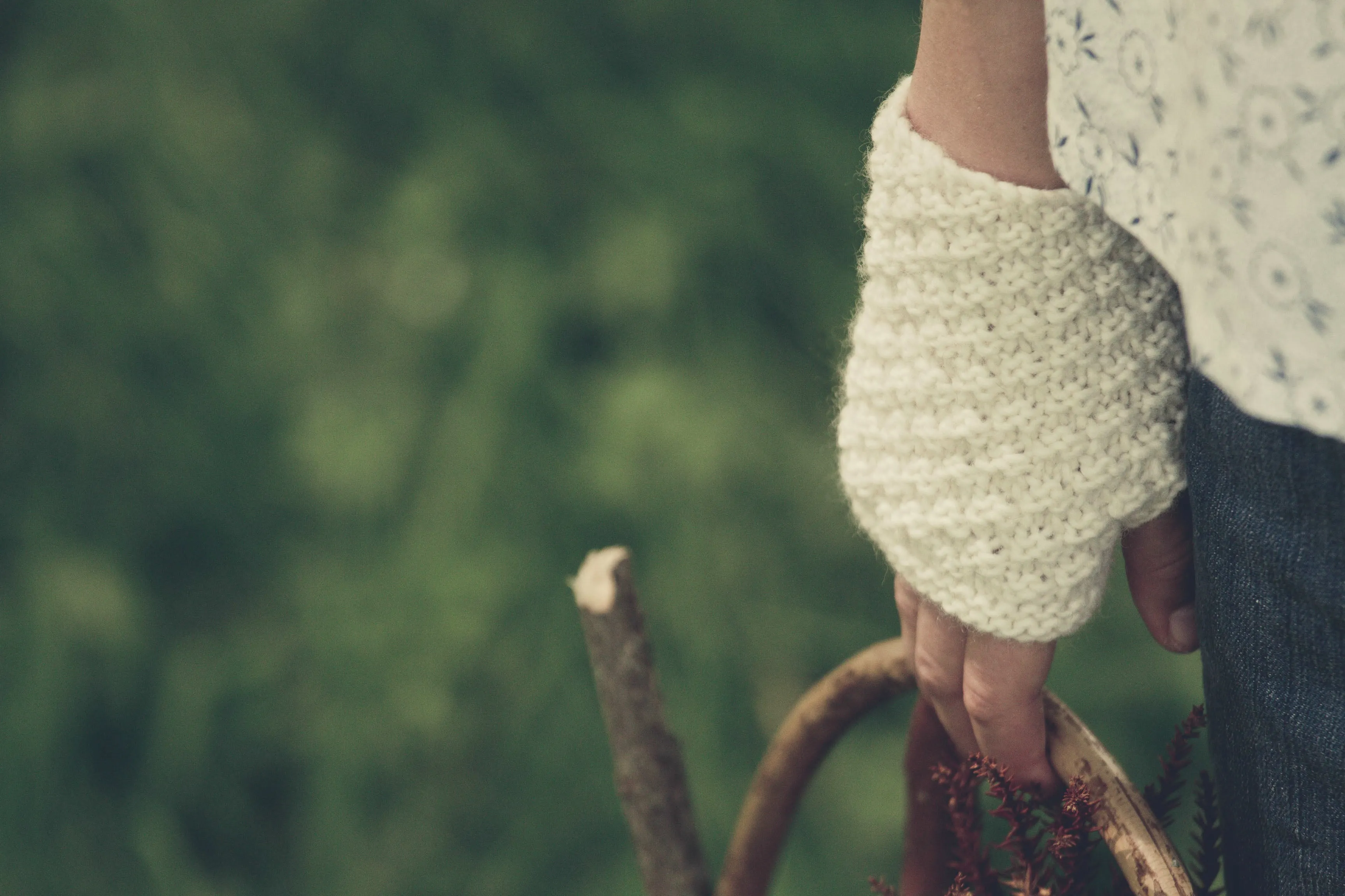 Beatrice Pixie Hat and Mitts