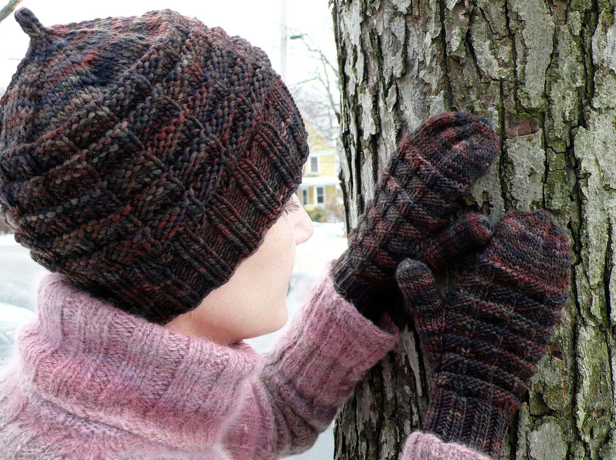 High Peaks Mittens and Hat <br/><small>knitting pattern</small>