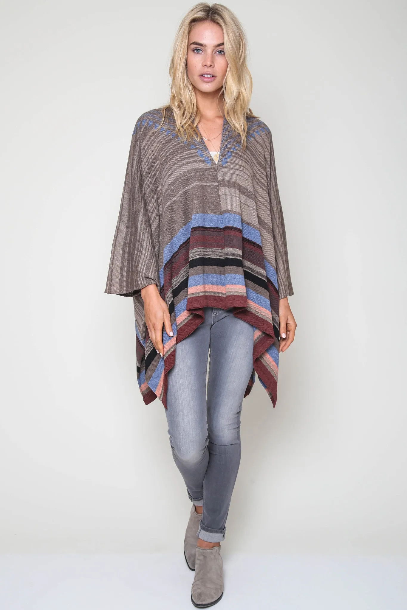 Riva Jacquard Poncho in Dry Creek