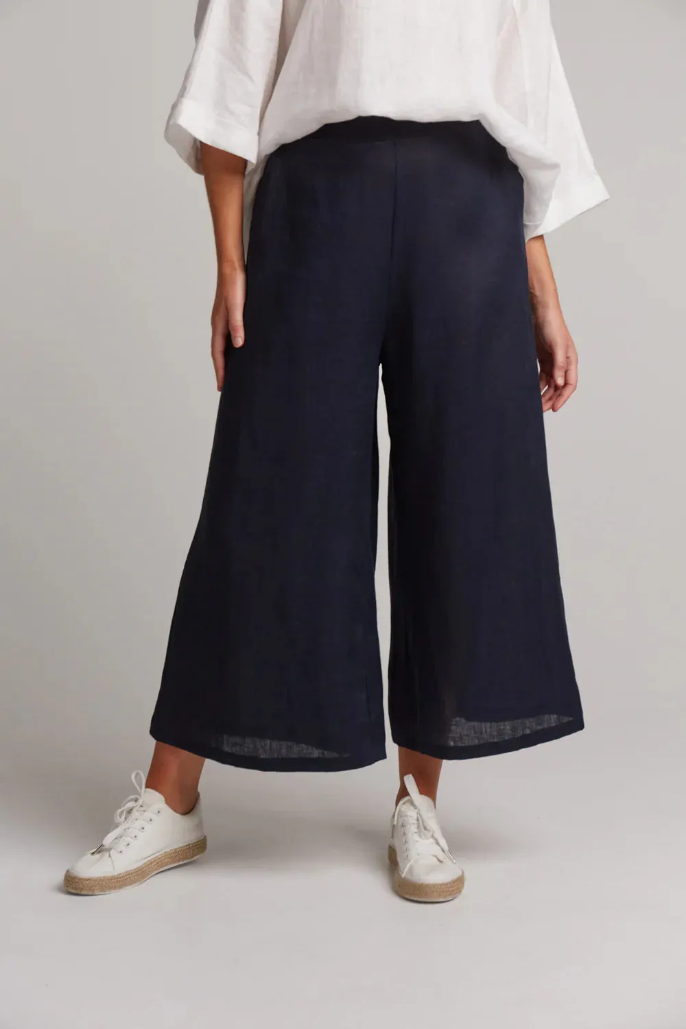 Studio Crop Pant