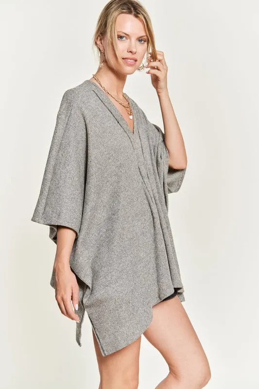 TEEK - V-NECK PONCHO TOP