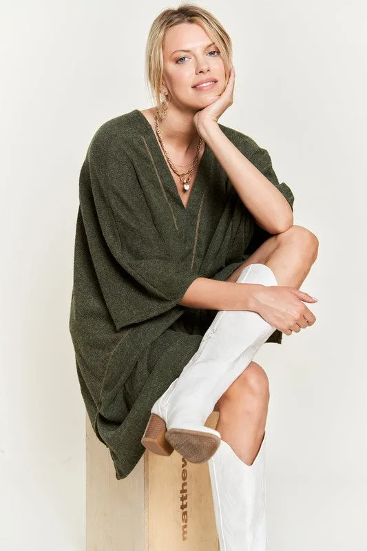 TEEK - V-NECK PONCHO TOP