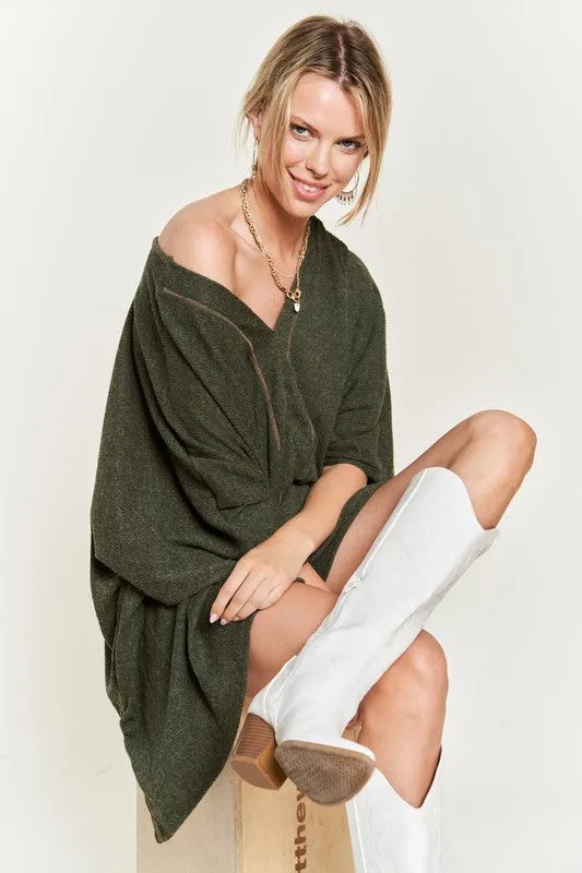 TEEK - V-NECK PONCHO TOP