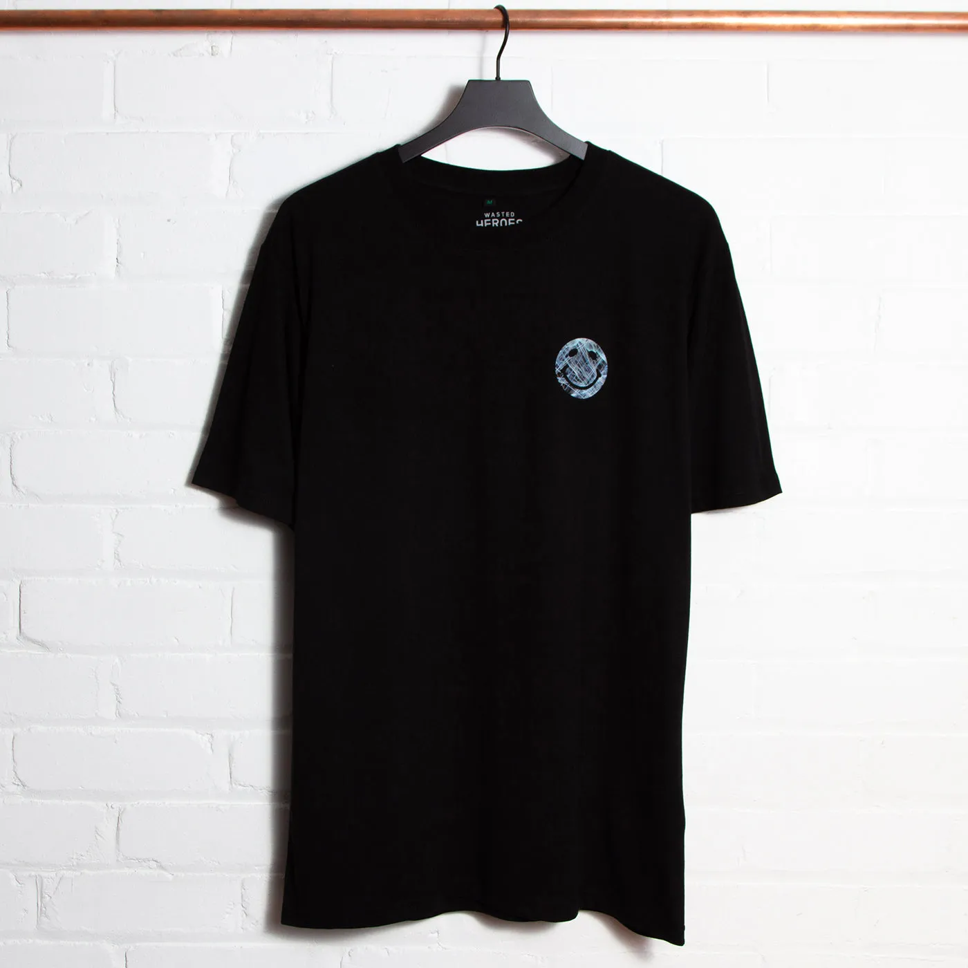 Tempest Side Smiley - Tshirt - Black